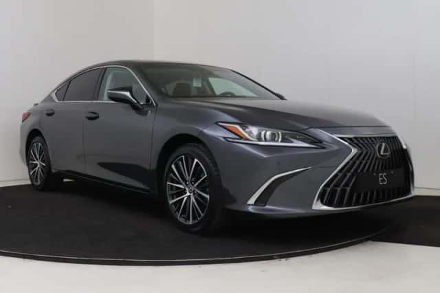 Lexus ES (2025) thumbnail 15
