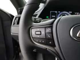 Lexus ES (2025) thumbnail 17