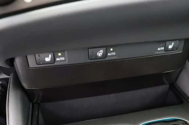 Lexus ES (2025) thumbnail 29