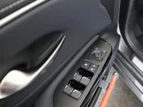 Lexus ES (2025) thumbnail 10