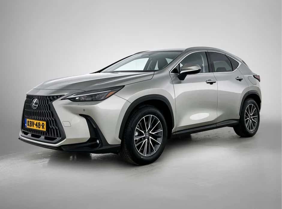 Lexus NX (2025) — foto 1