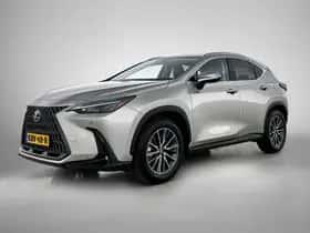 Lexus NX (2025)