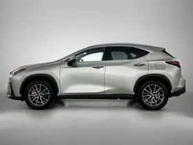 Lexus NX (2025) thumbnail 3