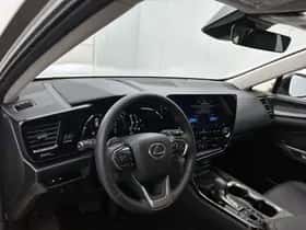Lexus NX (2025) thumbnail 31