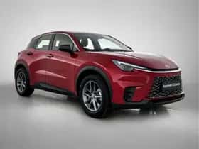 Lexus LBX (2024) thumbnail 12