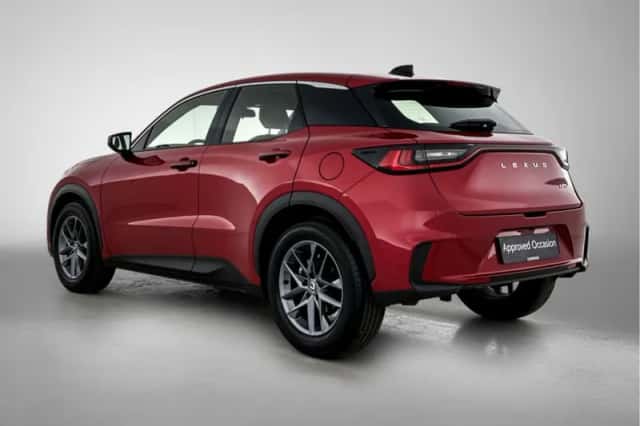 Lexus LBX (2024) thumbnail 13