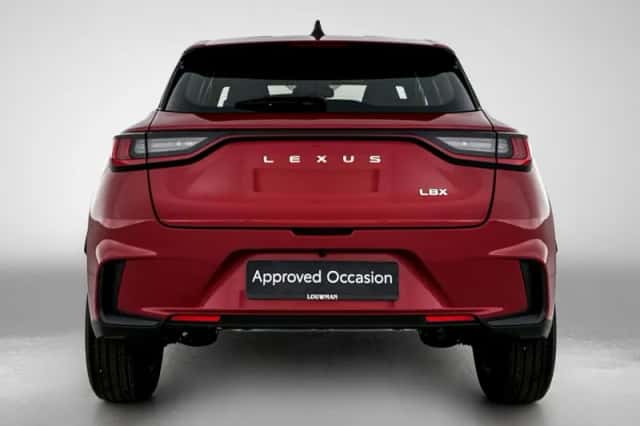 Lexus LBX (2024) thumbnail 20