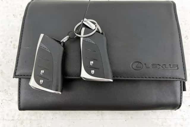 Lexus LBX (2024) thumbnail 29