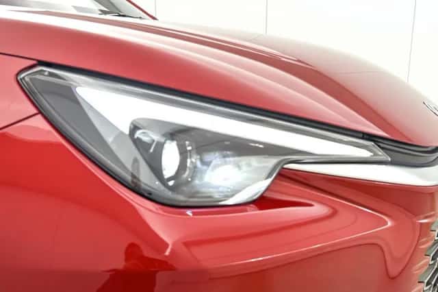 Lexus LBX (2024) thumbnail 31