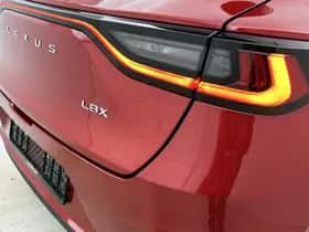 Lexus LBX (2024) thumbnail 32