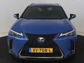 Lexus UX (2019) thumbnail 24