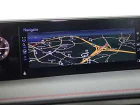 Lexus UX (2019) thumbnail 35