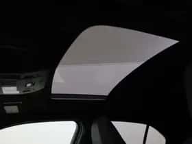 Lexus UX (2019) thumbnail 41