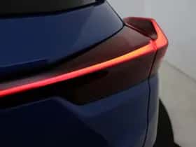 Lexus UX (2019) thumbnail 43