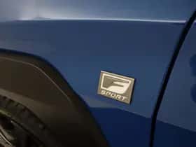 Lexus UX (2019) thumbnail 6