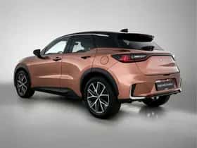 Lexus LBX (2024) thumbnail 13