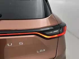 Lexus LBX (2024) thumbnail 19