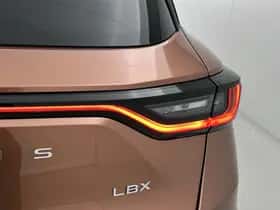 Lexus LBX (2024) thumbnail 31