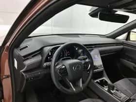 Lexus LBX (2024) thumbnail 33