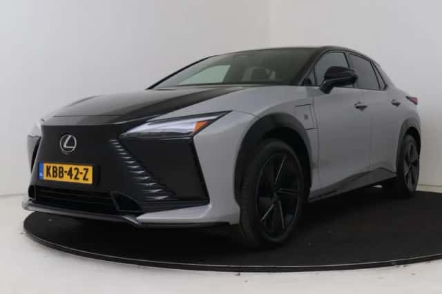 Lexus RZ (2026) thumbnail 1