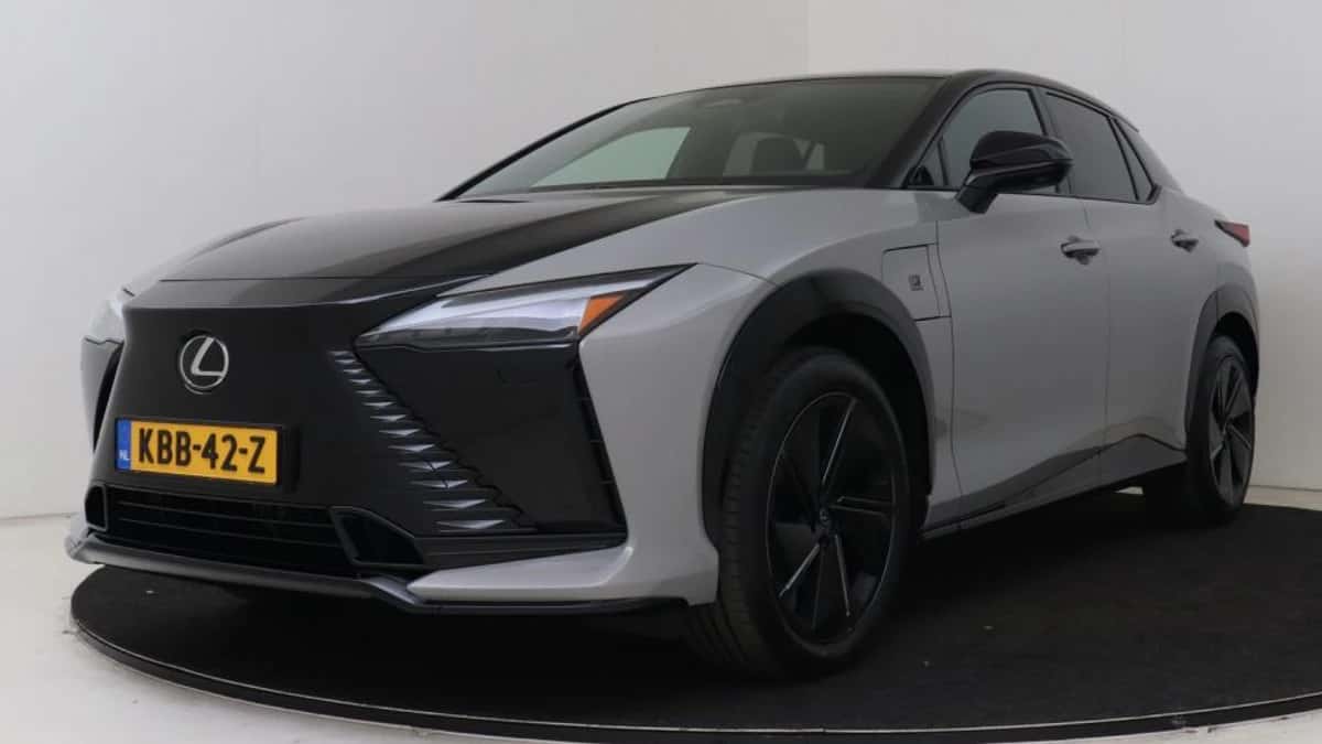 Lexus RZ (2026) — foto 1