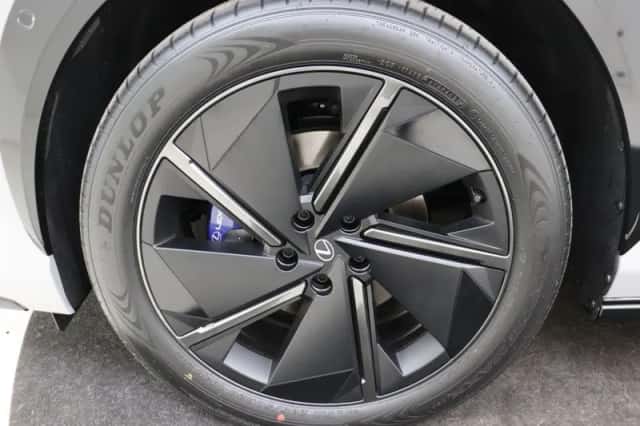 Lexus RZ (2026) thumbnail 6