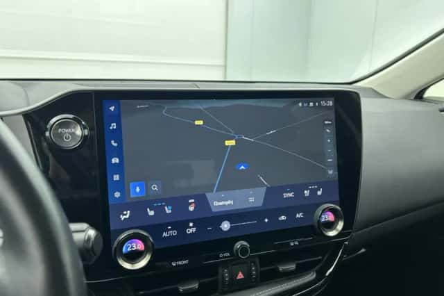 Lexus NX (2022) thumbnail 12