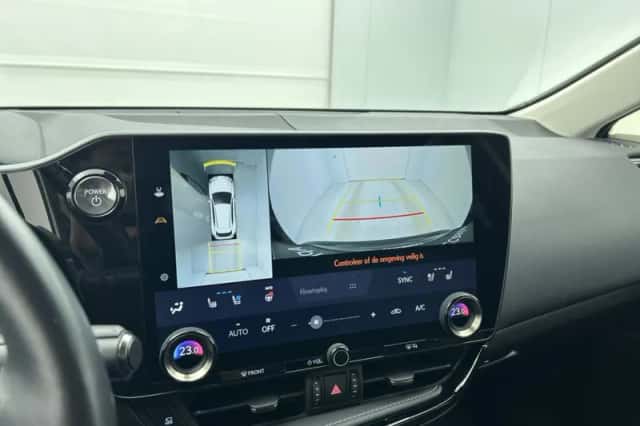 Lexus NX (2022) thumbnail 13