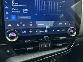 Lexus NX (2022) thumbnail 15
