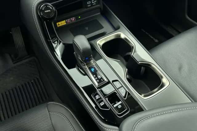 Lexus NX (2022) thumbnail 16