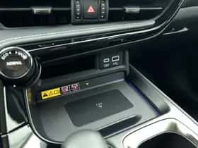 Lexus NX (2022) thumbnail 23
