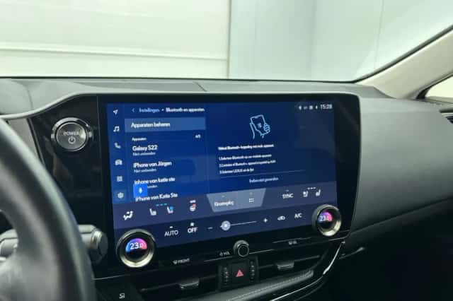 Lexus NX (2022) thumbnail 29