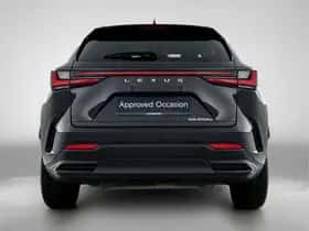 Lexus NX (2022) thumbnail 8