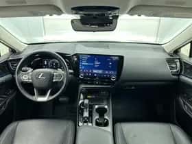 Lexus NX (2022) thumbnail 9