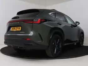 Lexus NX (2025) thumbnail 2