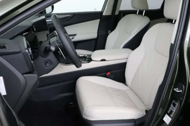 Lexus NX (2025) thumbnail 13