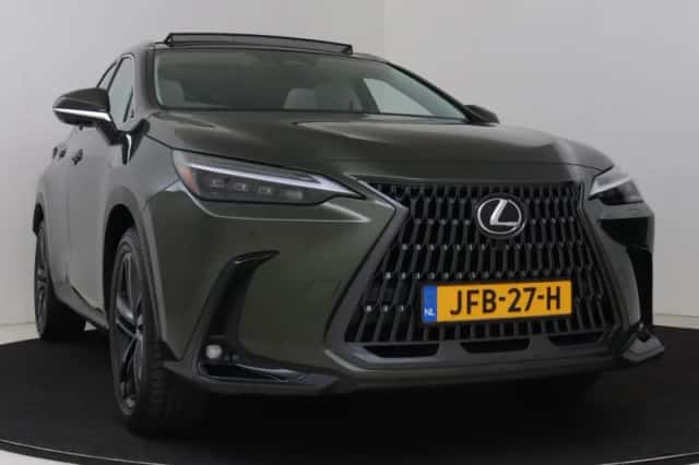 Lexus NX (2025) thumbnail 15