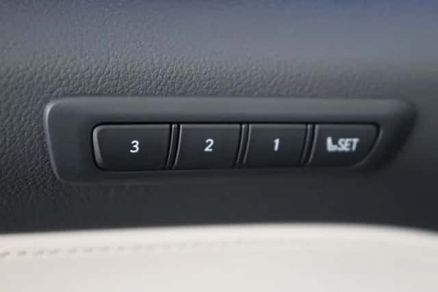 Lexus NX (2025) thumbnail 9