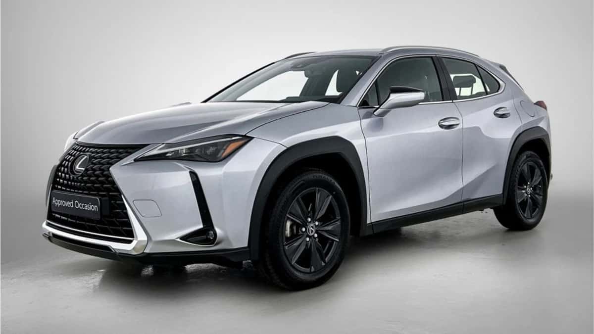 Lexus UX (2024) — foto 1