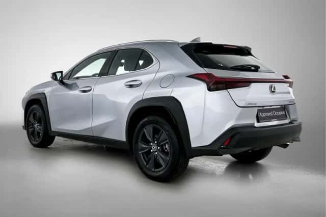 Lexus UX (2024) thumbnail 13