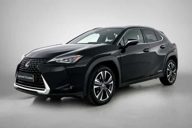 Lexus UX (2022) thumbnail 1