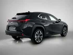 Lexus UX (2022) thumbnail 2