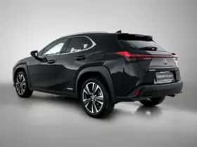 Lexus UX (2022) thumbnail 13