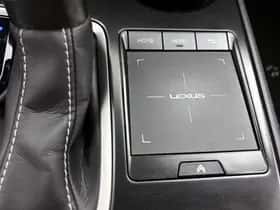 Lexus UX (2022) thumbnail 26
