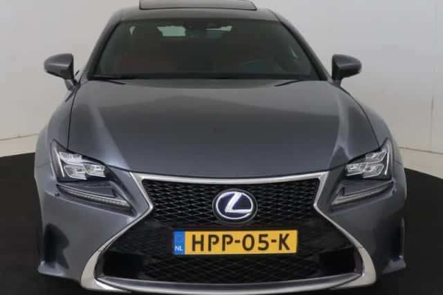 Lexus RC (2017) thumbnail 24