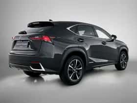 Lexus NX (2020) thumbnail 2