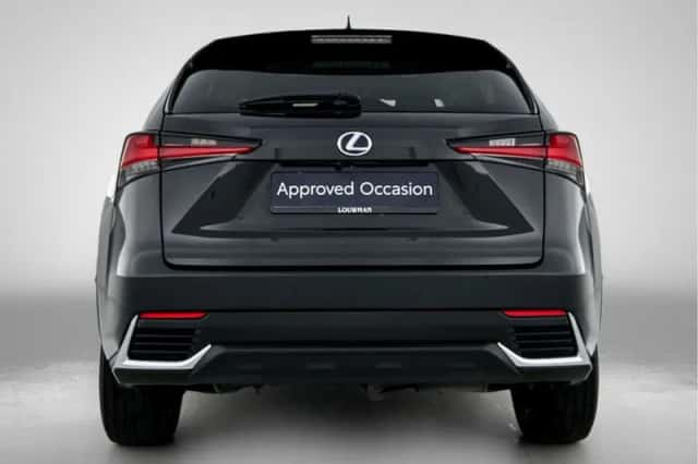 Lexus NX (2020) thumbnail 23