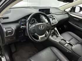 Lexus NX (2020) thumbnail 37
