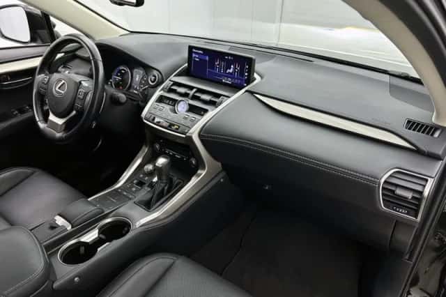 Lexus NX (2020) thumbnail 7