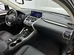 Lexus NX (2020) thumbnail 7